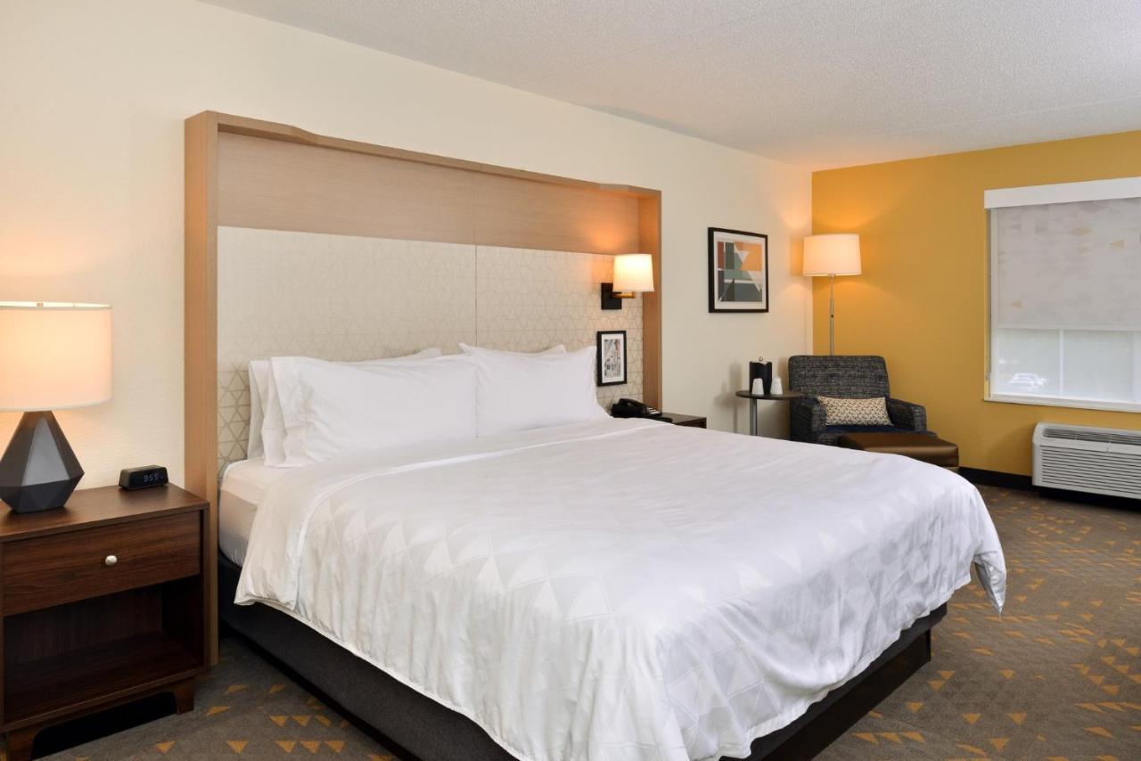 Holiday Inn Hotel & Suites Overland Park-Convention Center By Ihg Exterior foto