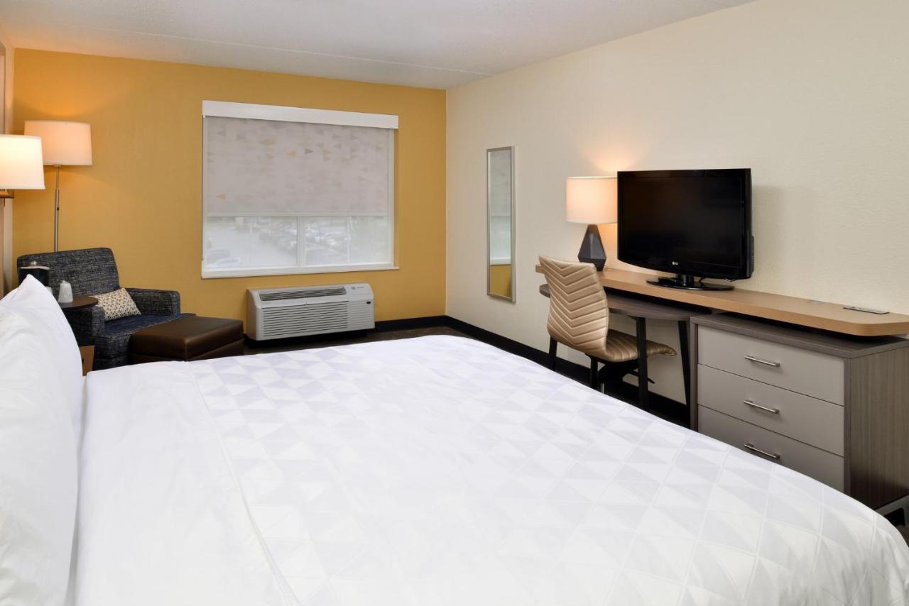 Holiday Inn Hotel & Suites Overland Park-Convention Center By Ihg Exterior foto