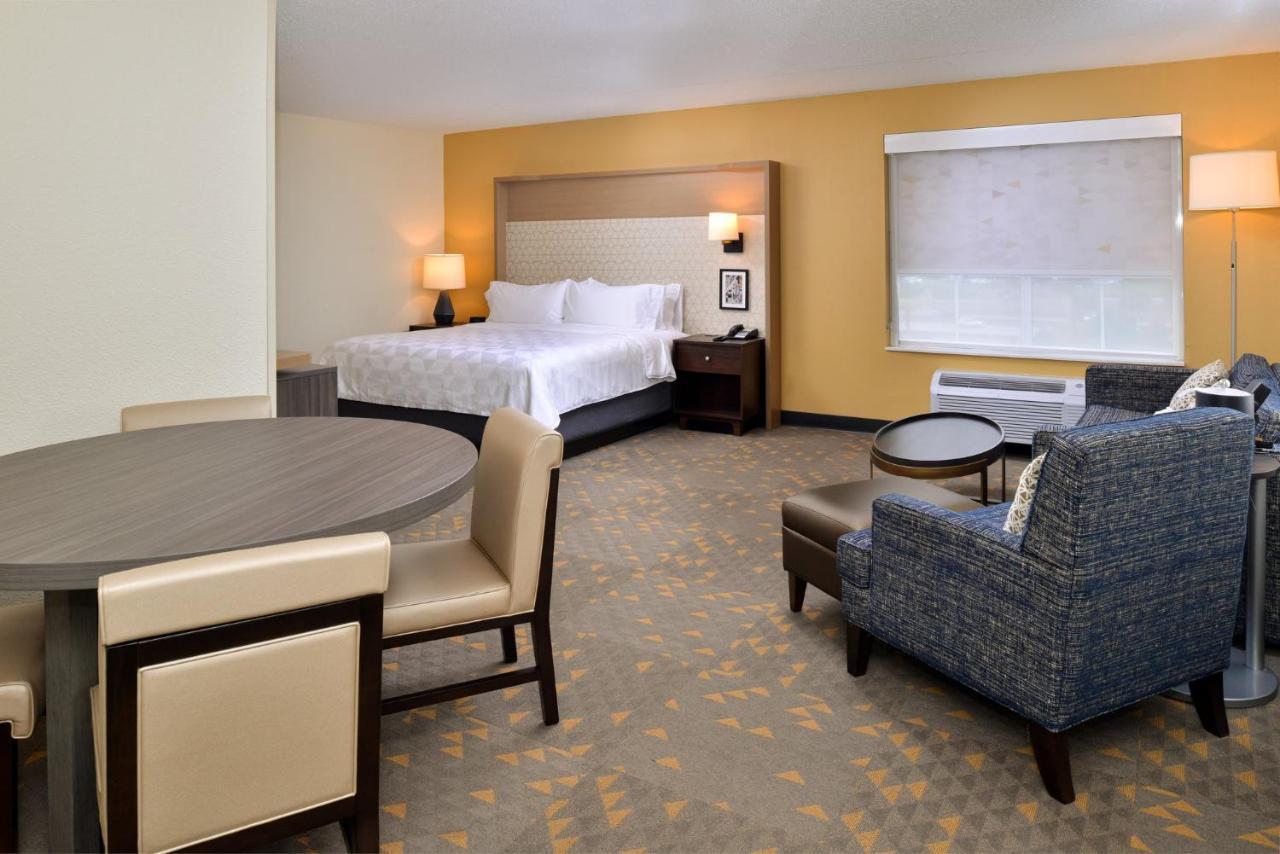 Holiday Inn Hotel & Suites Overland Park-Convention Center By Ihg Exterior foto