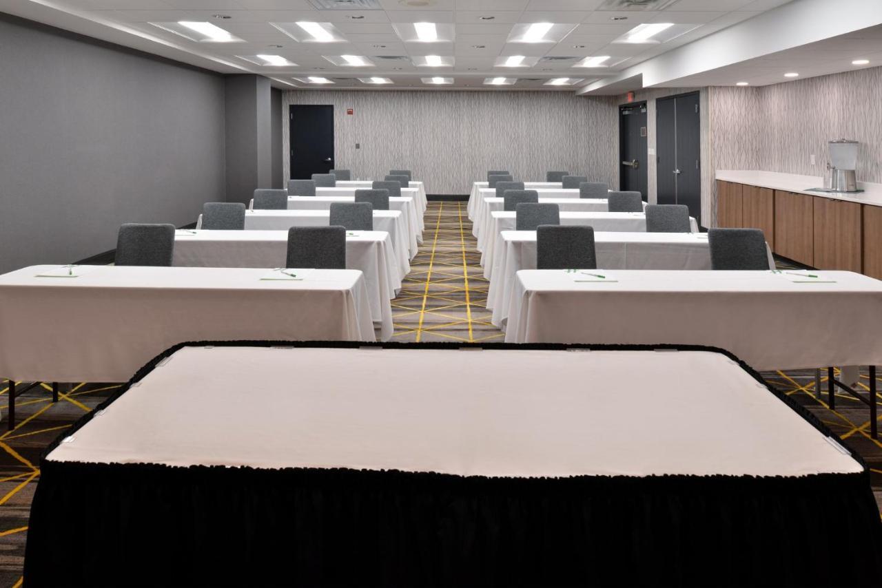 Holiday Inn Hotel & Suites Overland Park-Convention Center By Ihg Exterior foto